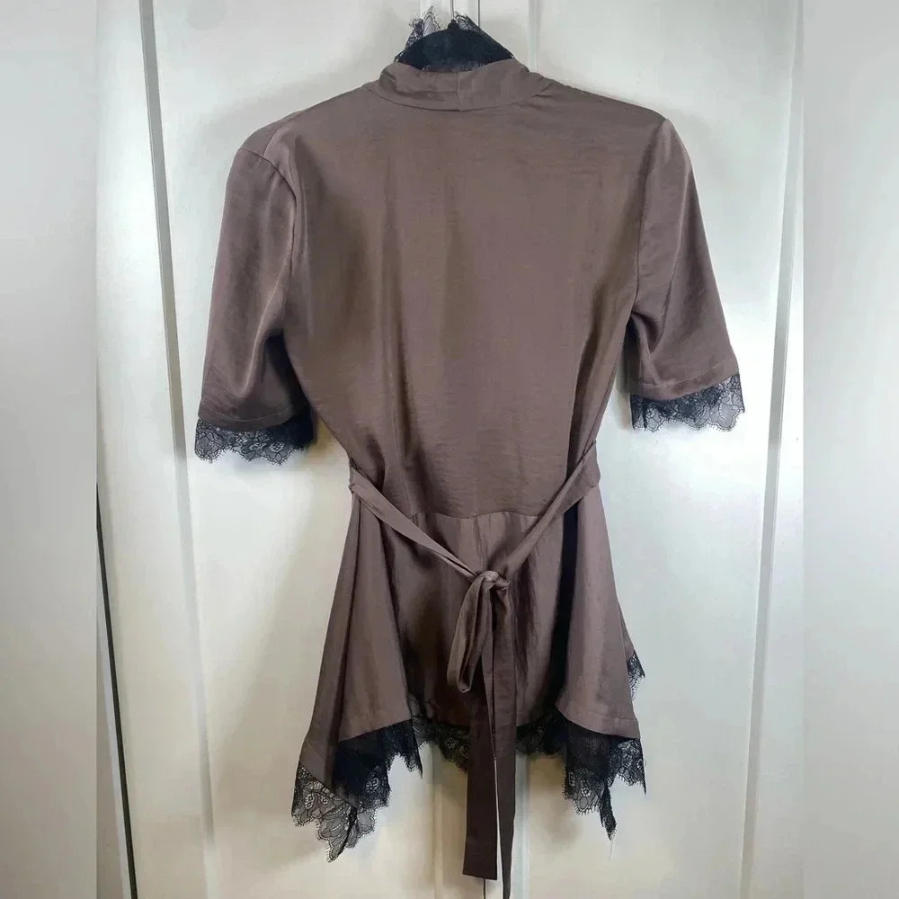 BCBG MaxAzria - ‘Eunice’ Satin Faux wrap top with lace - mulberry mist - XXS - Picture 3 of 10